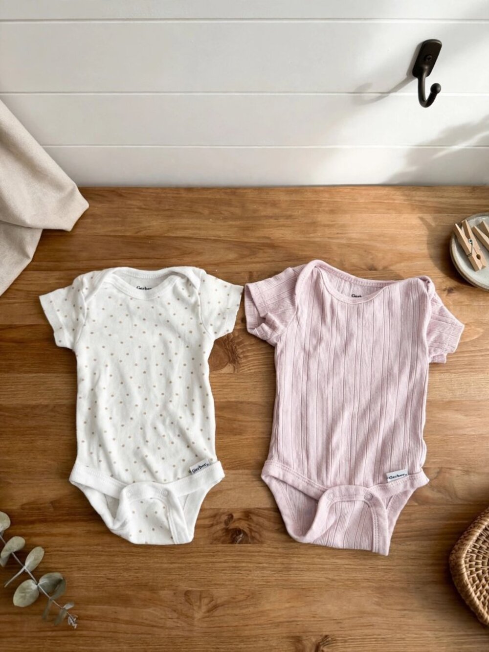 Gerber Baby Girl Newborn Bodysuits - 2 pack